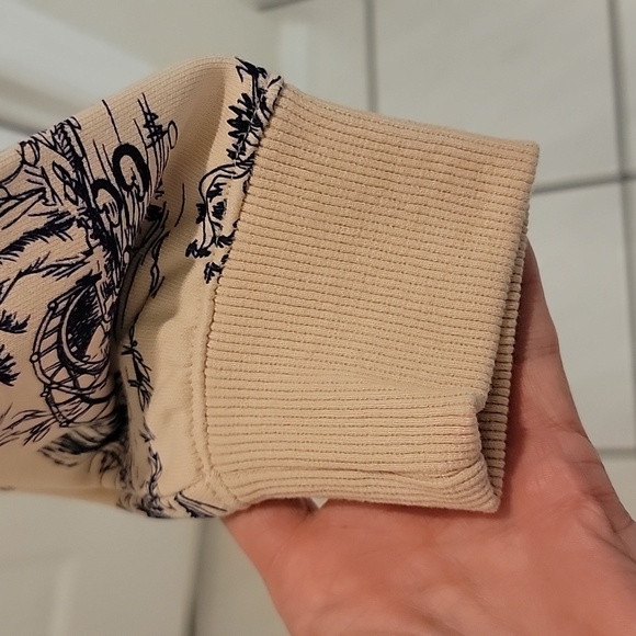 NWOT ELLANDEMM Perisienne Sweatshirt - Picture 13 of 16